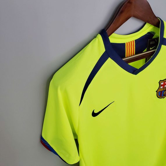 2005/2006 Retro Barcelona Away Football Shirt