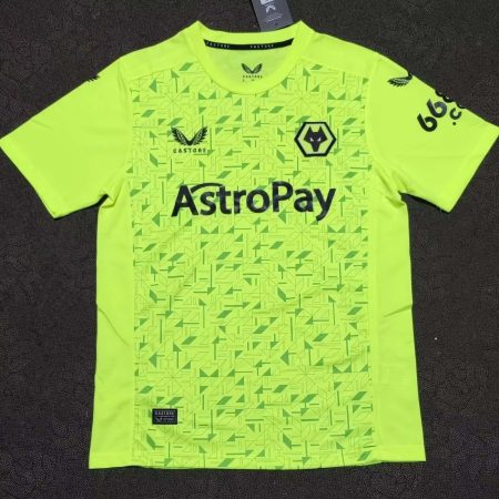 2023/2024 Wolverhampton Wanderers Goalkeeper Football Shirt