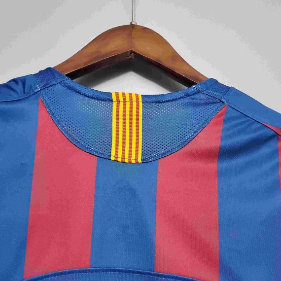 2005/2006 Retro Barcelona Home Football Shirt UEFA Champions League