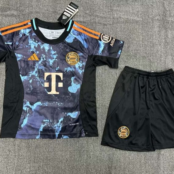 24/25 Bayern Munich Away Football Jersey Kids Size Suit