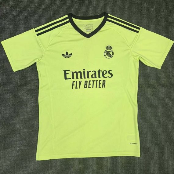 24/25 Real Madrid Goalkeeper Football Shirt