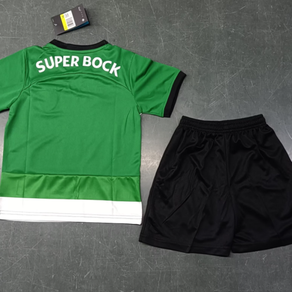 23/24 Sporting Lisbon Home Football Shirt Kids Size Suit