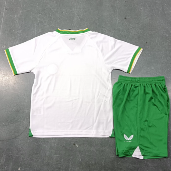 23/24 Ireland Away Football Shirt Kids Size Suit