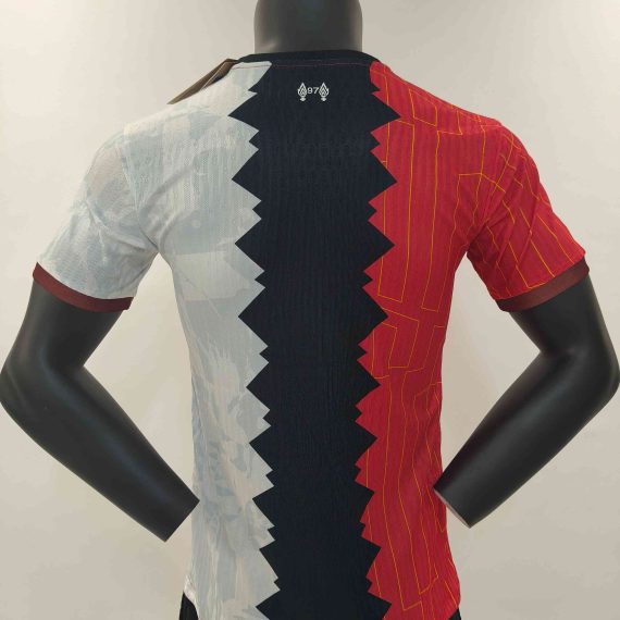 24/25 Liverpool White/Red Special Edition Football Shirt