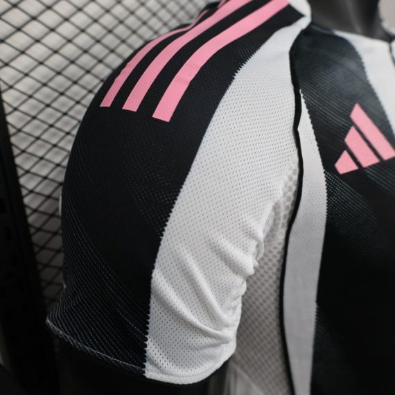 25/26 Player Version Juventus Home Football Shirt