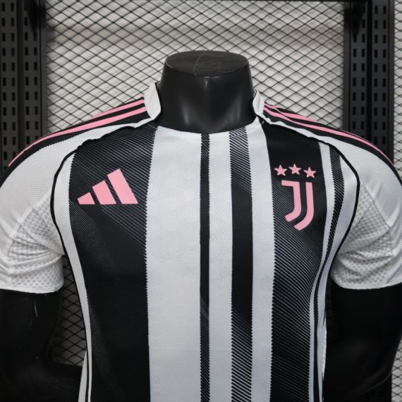 25/26 Player Version Juventus Home Football Shirt