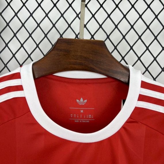 25/26 Bayern Munich Goalkeeper Football Shirt