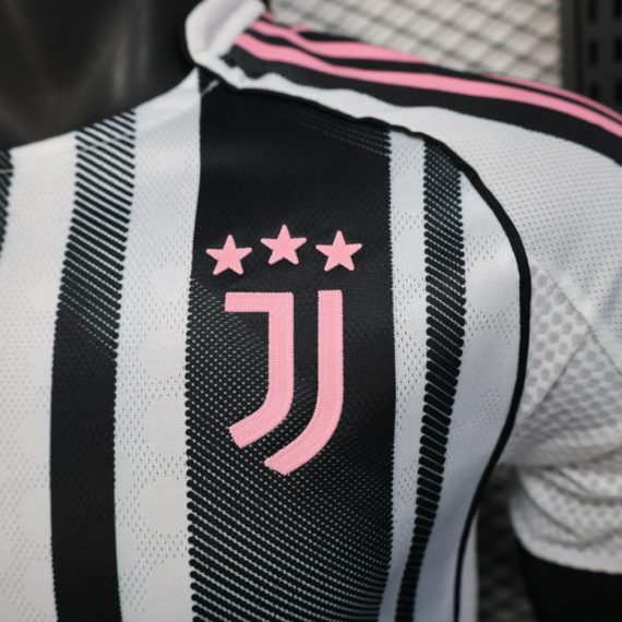 25/26 Player Version Juventus Home Football Shirt