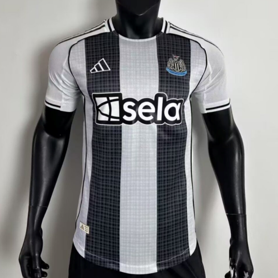 25/26 Player Version Newcastle United Home Football Shirt