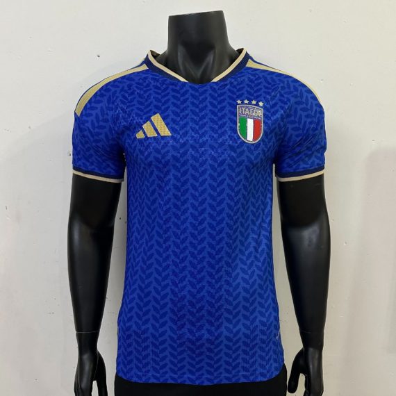 25/26 Player Version Italy Home Football Shirt
