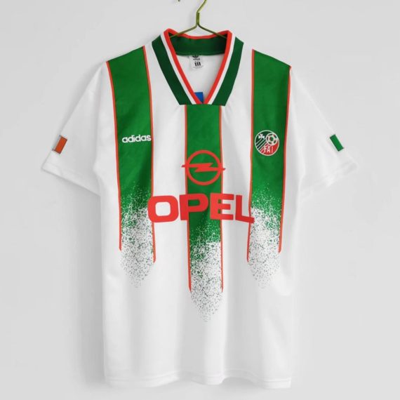 1994 Retro Ireland Away Football Shirt