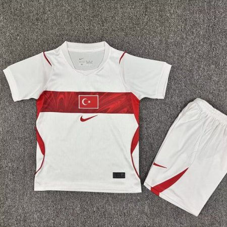 26/27 Turkey Home Football Shirt Kids Size Suit