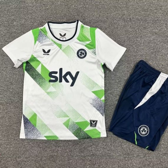 26/27 Ireland Away Football Shirt Kids Size Suit